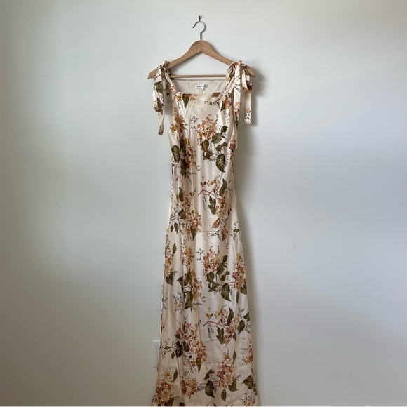 Reformation Floral Cream Dress - Picture 2 of 4